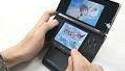 Kid Icarus: Uprising v Japonsku se speciálním držákem na konzoli