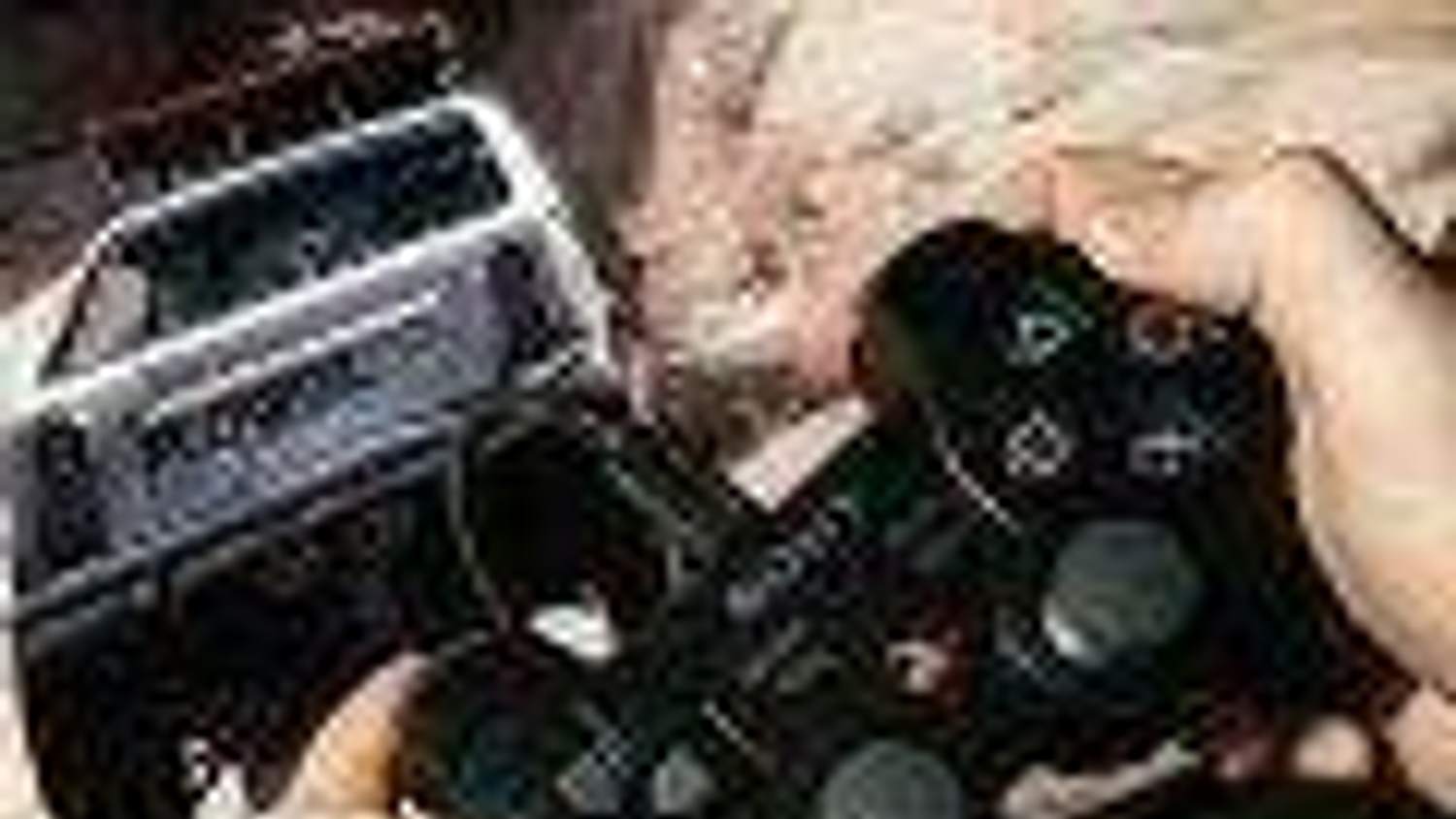 Playstation 4 by měl stát 300 liber