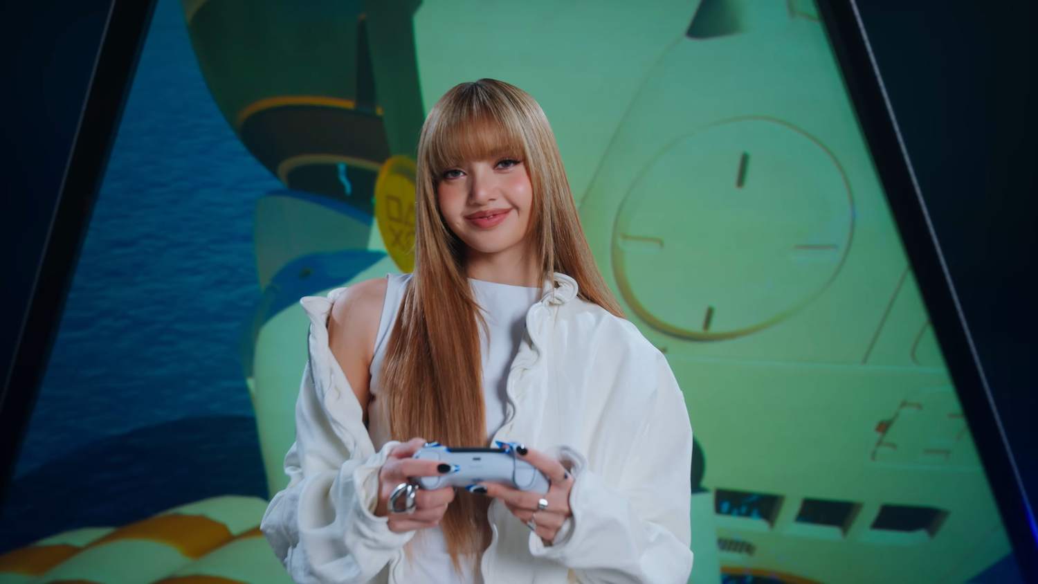 Zpěvačka Lisa se stala novou ambasadorkou PlayStationu  