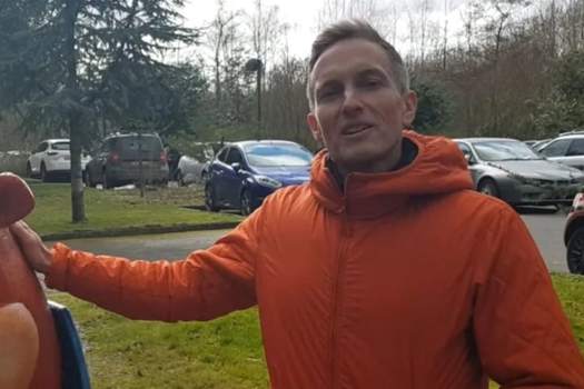 Studio Rare opustil uznávaný designér a herní ředitel Gregg Mayles, pracoval v něm přes 35 let