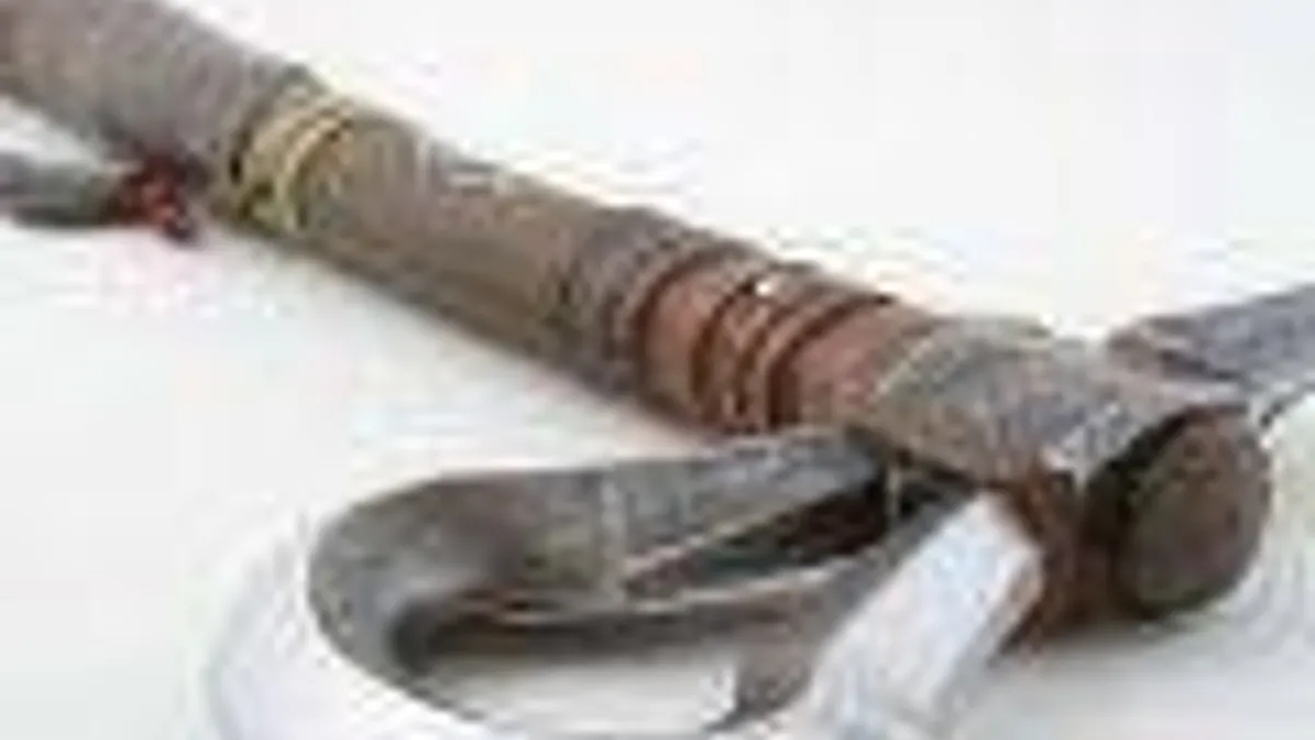 Hlavní obrázek článku: Licencovaný Assassin’s Creed 3 tomahawk