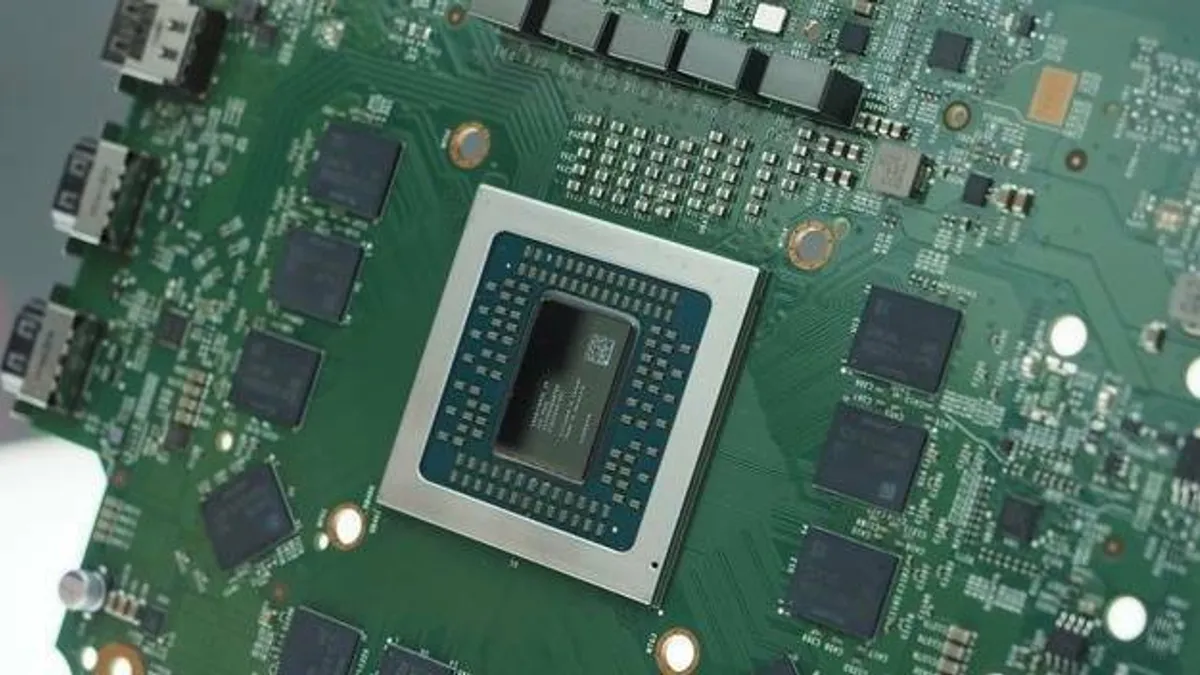 Hlavní obrázek článku: Spekulace: Project Scarlett nabídne GPU s výkonem 12 TFlops, osmijádrové CPU s taktem 3.5 GHz a 16 GB paměti