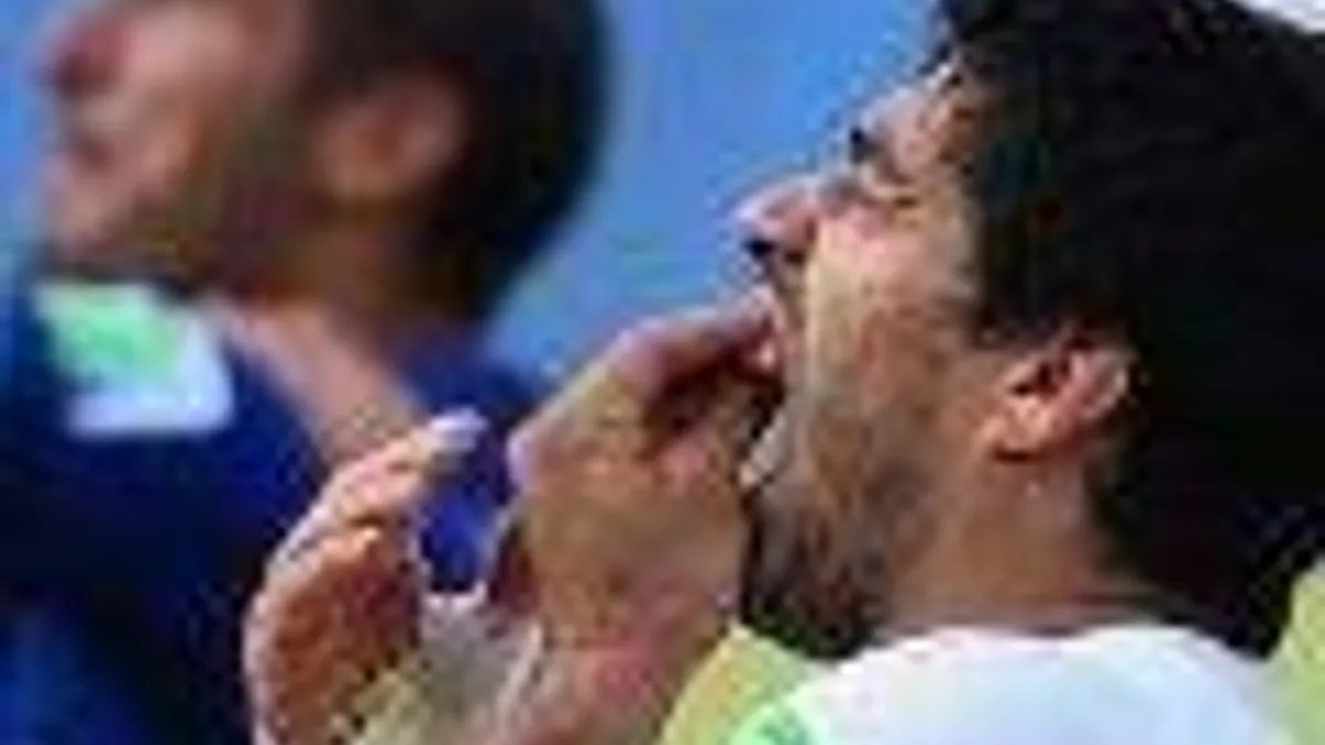 Hlavní obrázek článku: Luis Suarez má ban i ve hře FIFA 15