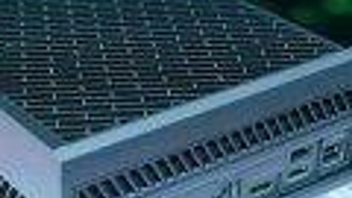 Hlavní obrázek článku: V Xbox One nepůjde vyměnit pevný disk, 1000 přátel na XBL