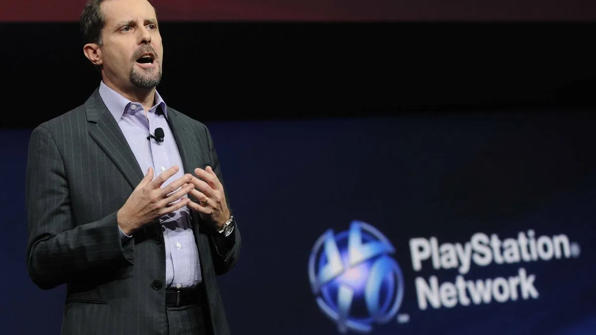 Hlavní obrázek článku: Andrew House: Nebudeme kvůli Microsoftu a jeho programu Play Anywhere měnit strategii