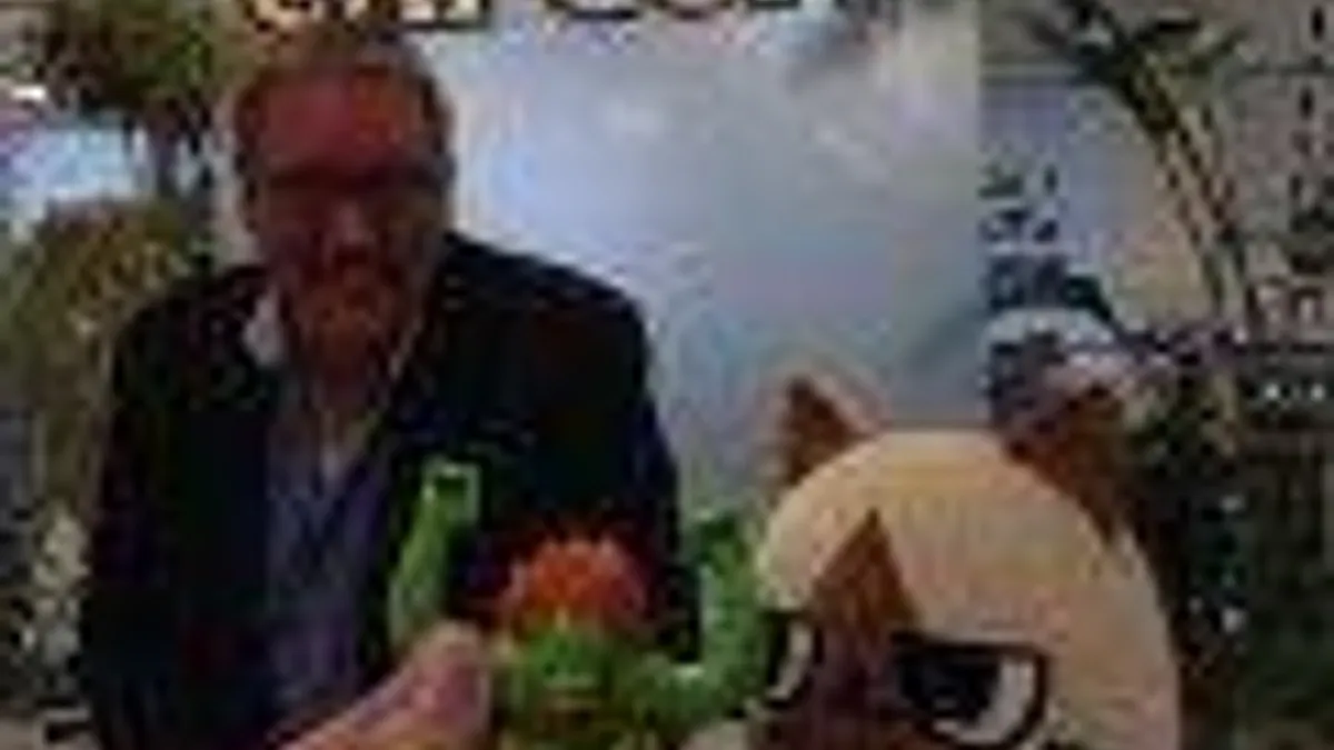 Hlavní obrázek článku: Sony se pomalu připravuje na E3, Adam Boyes se vydal za japonskými vývojáři