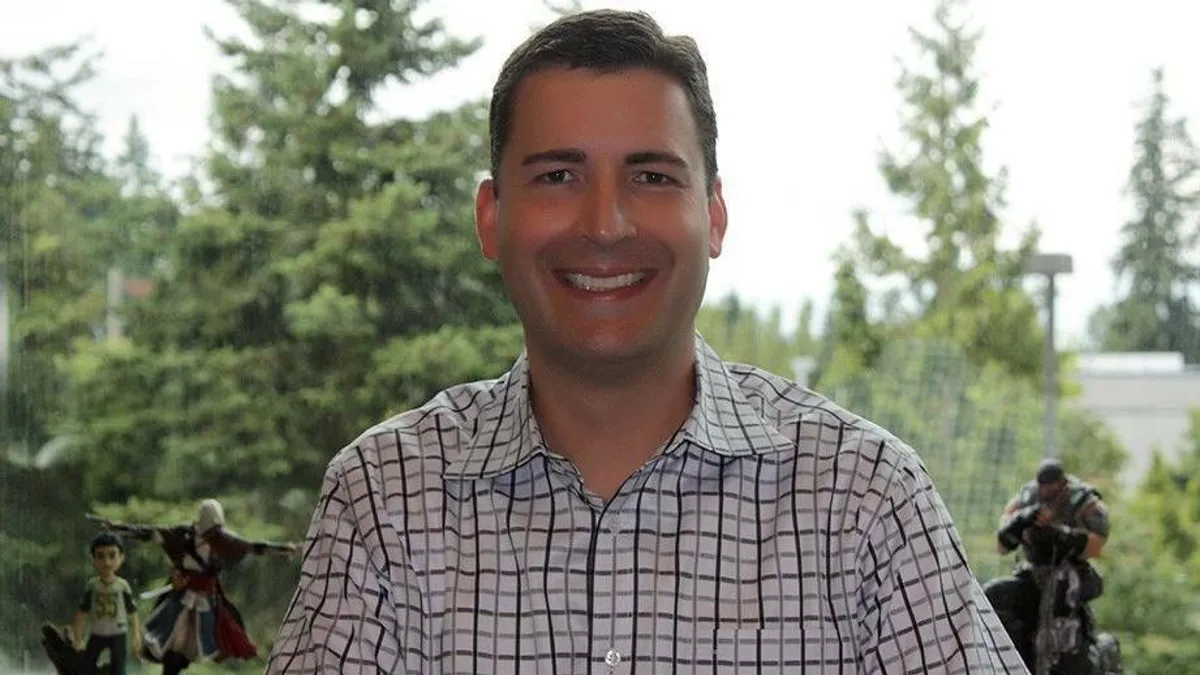 Hlavní obrázek článku: Microsoft opouští vice-prezident Xbox divize Mike Ybarra
