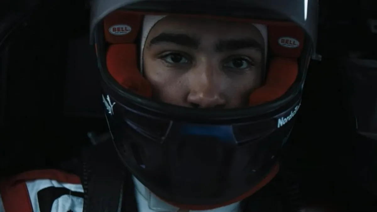 Hlavní obrázek článku: Film Gran Turismo bude mít premiéru letos v létě, první záběry