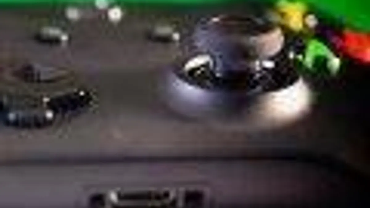 Hlavní obrázek článku: Major Nelson ukázal Xbox One gamepad - video