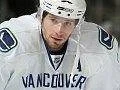 Hlavní obrázek článku: Ryan Kesler na obalu NHL 2K11