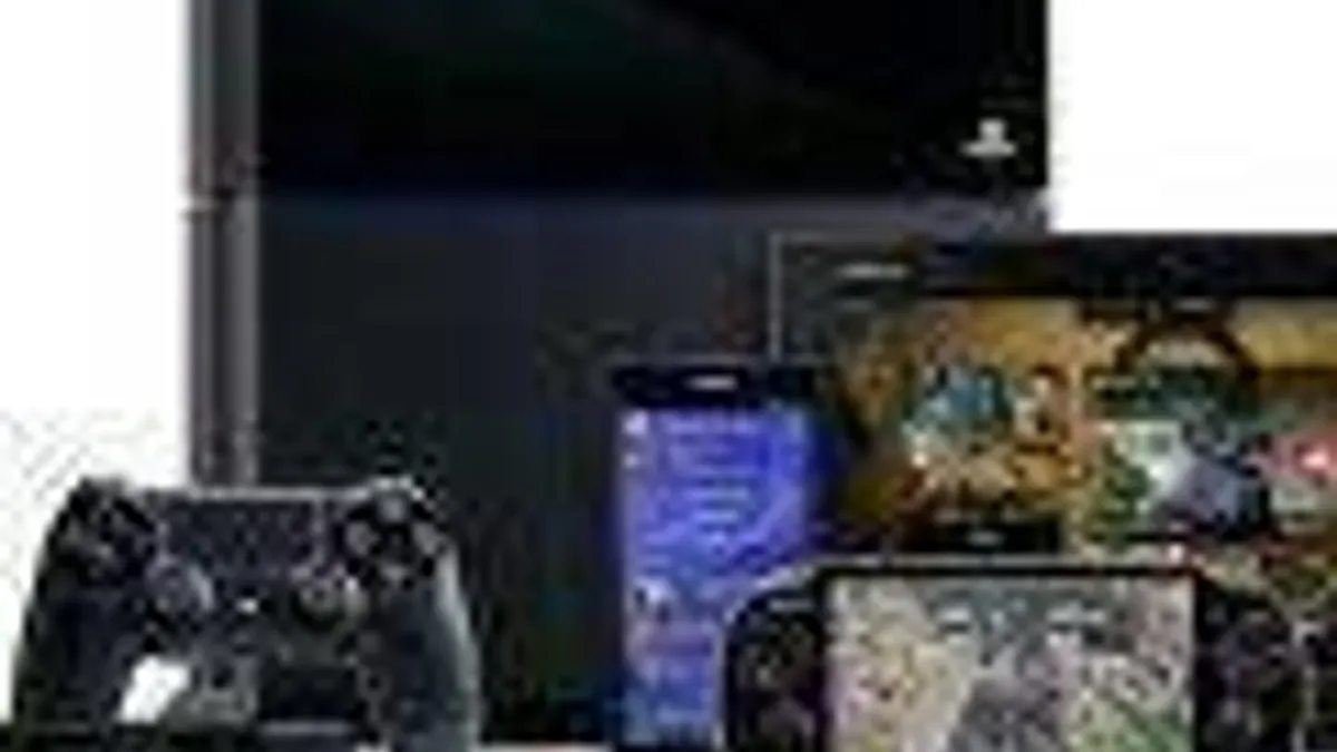 Hlavní obrázek článku: PS4 s podporou cross-platform party chatu, kamerka umí hlasové příkazy