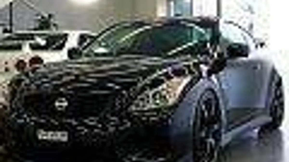 Hlavní obrázek článku: G37 Coupe Gran Turismo Edition Package