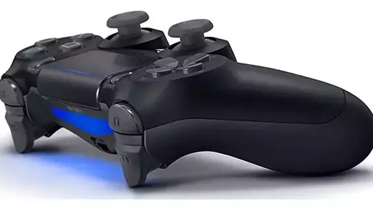 Hlavní obrázek článku: Sony dostala od francouzského antimonopolního regulátora pokutu za blokování nelicencovaných gamepadů na PS4