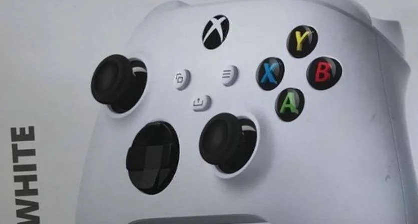 Obal nového gamepadu pro Xbox potvrdil existenci konzole Xbox Series S