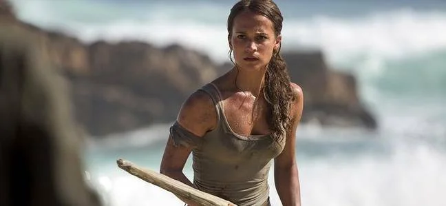 První oficiální fotky z filmu Tomb Raider