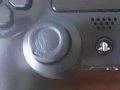 Sony se vyjádřila k problémům s materiálem u analogových páček Dualshocku 4