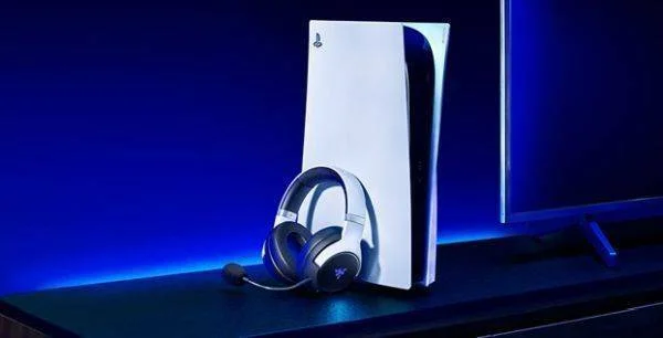 Razer představil sluchátka i nabíjecí stanici pro konzoli PlayStation 5