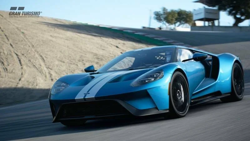 Nový update do Gran Turismo Sport přidává nová vozidla i trať