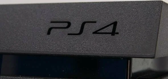 Sony má připravovat i Slim verzi konzole PlayStation 4