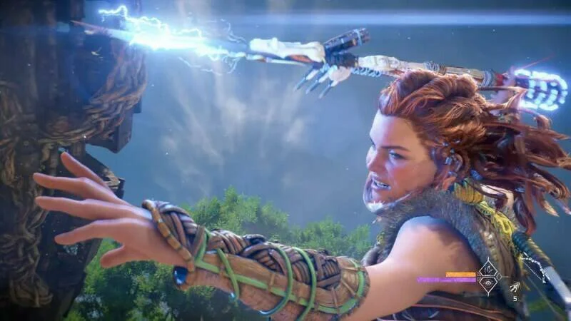 Hra Horizon Forbidden West dostala update s novou těžkou obtížností a New Game+