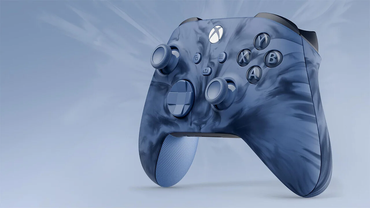 Microsoft uvádí na trh nový gamepad Xbox Stormcloud Vapor Special Edition