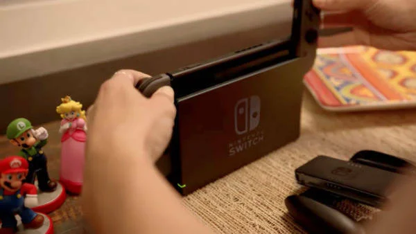 Nintendo: Switch je hlavně domácí konzole, nemá nahradit 3DS