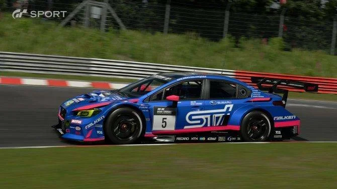 Parádní záběry ze závodů Gran Turismo Sport