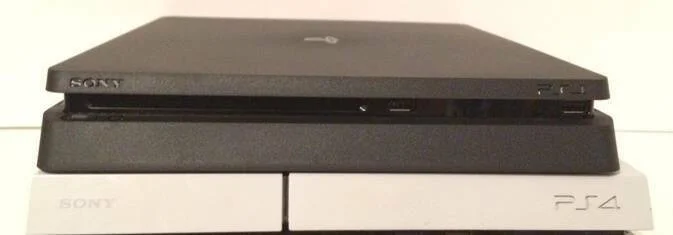 Konzole PlayStation 4 Slim je skutečná – video