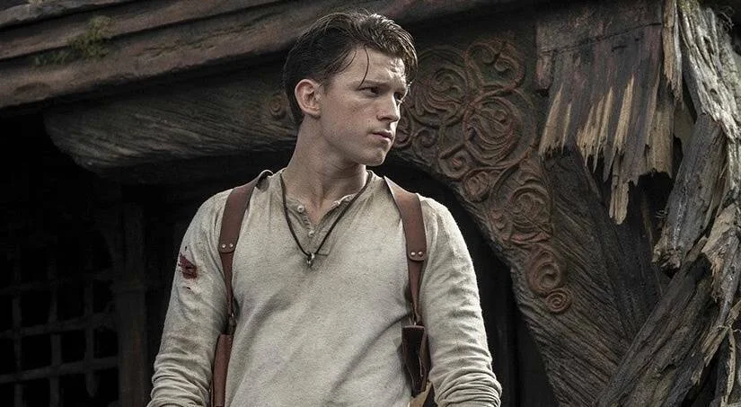 První obrázek z filmu Uncharted ukazuje mladého Nathana Draka