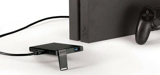 Konzole PlayStation 4 dostane malý projektor