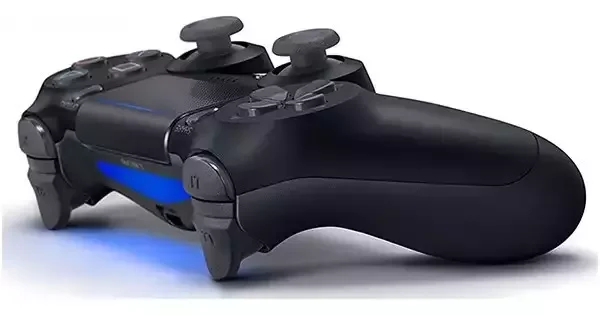Sony dostala od francouzského antimonopolního regulátora pokutu za blokování nelicencovaných gamepadů na PS4