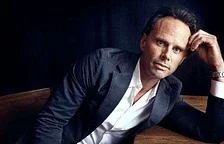 Herec Walton Goggins ztvární hlavní roli v seriálu Fallout