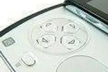 Xperia Play nabídne při startu 50 her