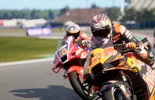 15 minut dlouhé video z hraní závodní hry MotoGP 26