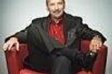 Peter Moore se těší na nové ovladače