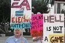 Protesty proti Dantemu - EA reklama