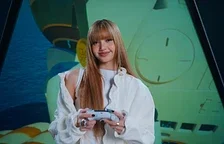 Zpěvačka Lisa se stala novou ambasadorkou PlayStationu  