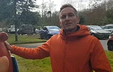 Studio Rare opustil uznávaný designér a herní ředitel Gregg Mayles, pracoval v něm přes 35 let