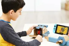 Hračky z kartonu obohatí hraní na konzoli Nintendo Switch