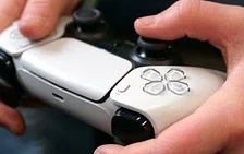 Spekulace: Sony má připravovat vlastní Pro gamepad pro PlayStation 5