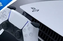 S konzolí PlayStation 5 Pro se má stále počítat na konec letošního roku