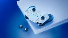 Razer představil svůj první licencovaný gamepad pro PlayStation 5