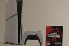 Volitelná disková mechanika nového modelu konzole PlayStation 5 vyžaduje připojení k internetu