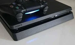 Sony neplánovala ukončit v minulém roce výrobu konzole PlayStation 4