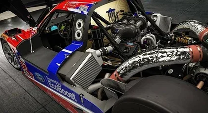 Forza Motorsport 6 dnes dostala Alpinestars Car Pack