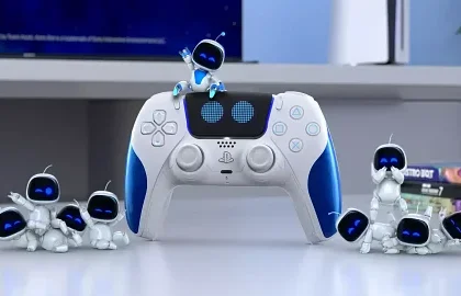 Představen Astro Bot DualSense, vyjde začátkem září