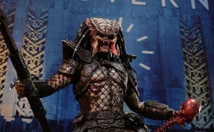 Gameplay záběry z akce Predator Hunting Grounds