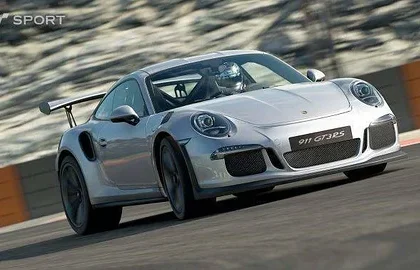 Prodloužený trailer na závody Gran Turismo Sport