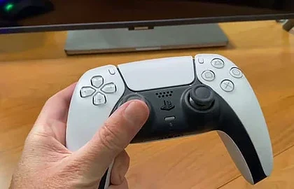 Sledujte prezentaci PS5 gamepadu DualSense - UPDATE: Záznam