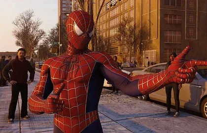 Oblek z Raimiho filmů měl být už v základu Marvel’s Spider-Man